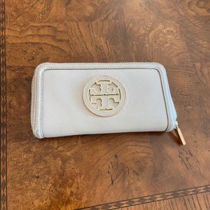 Tory Burch Leather Continental Wallet